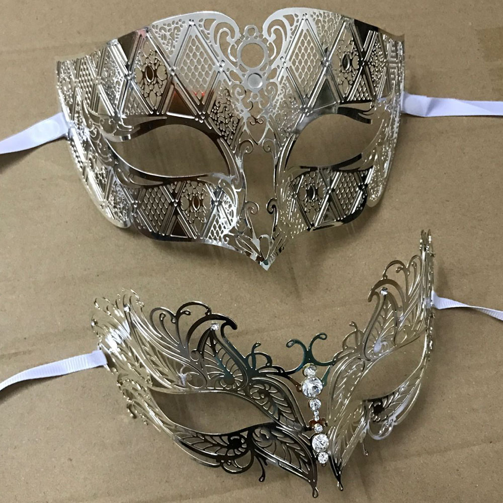 Luxury Silver Men Women Lovers - مراجعة Black Face Mask Pack وسعره
