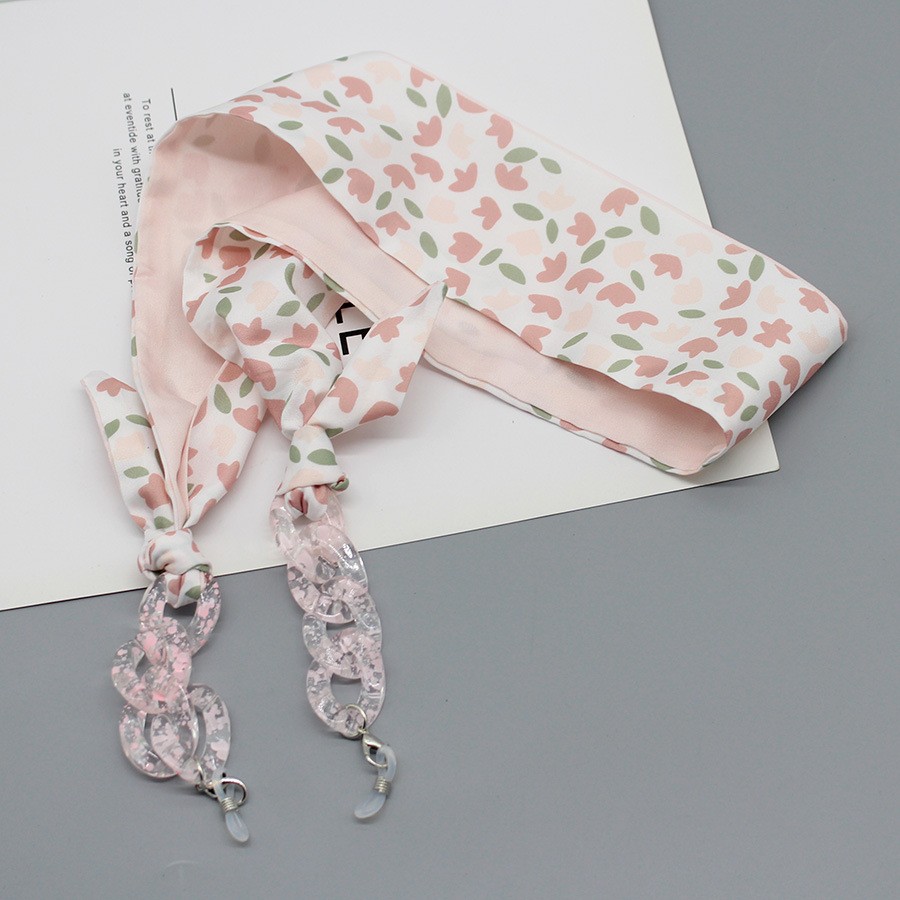 Bohemia Print Silk Scarf Glass - مراجعة Mask Chain Holder وسعره
